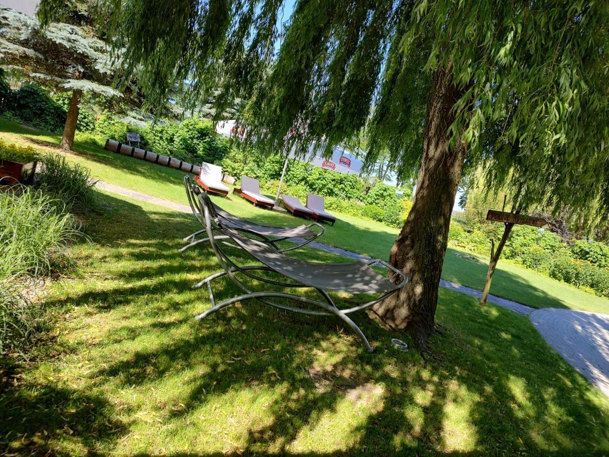 Gospoda Pazibroda Maków Mazowiecki Exterior foto
